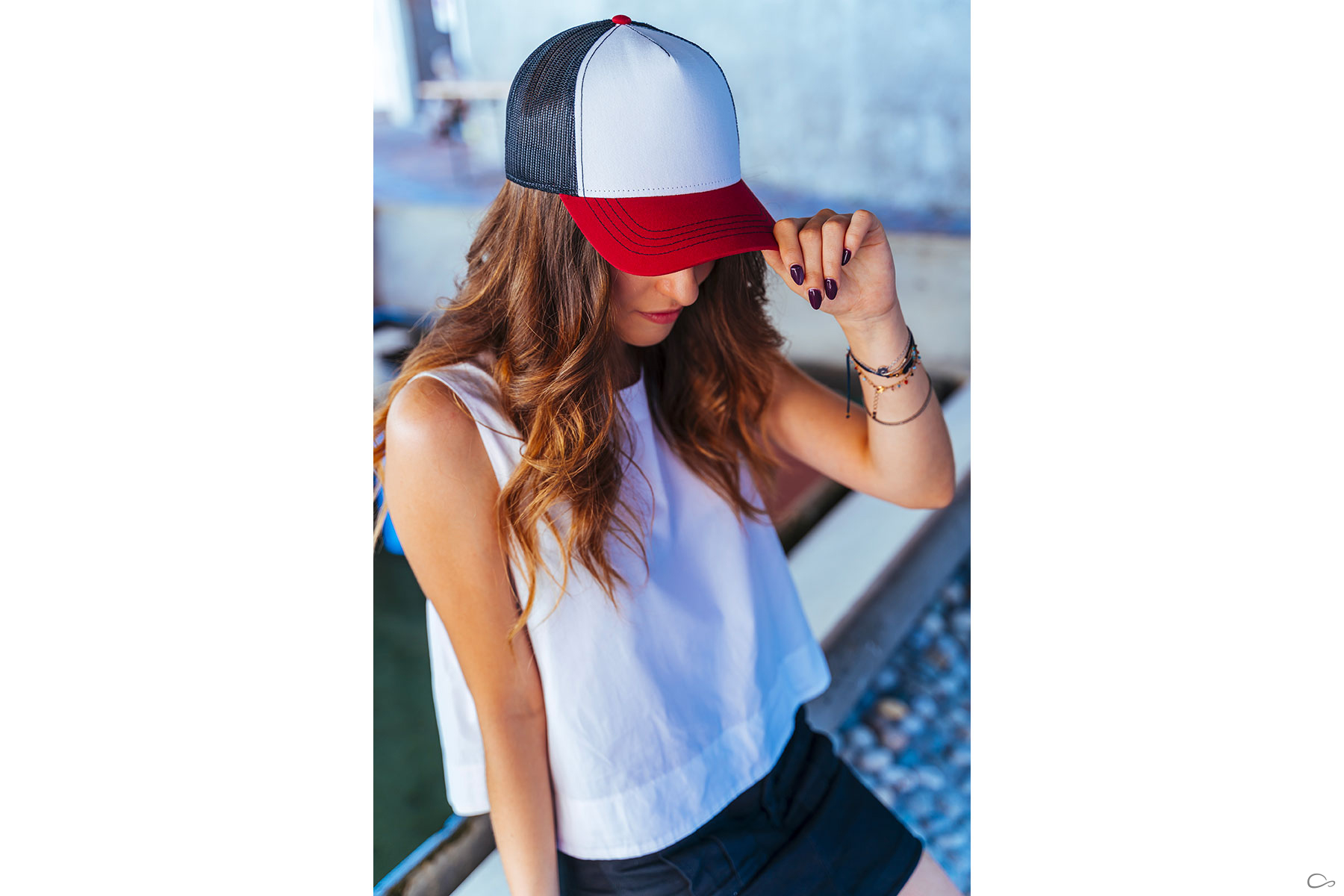 WHITE BURGUNDY BLACK-6